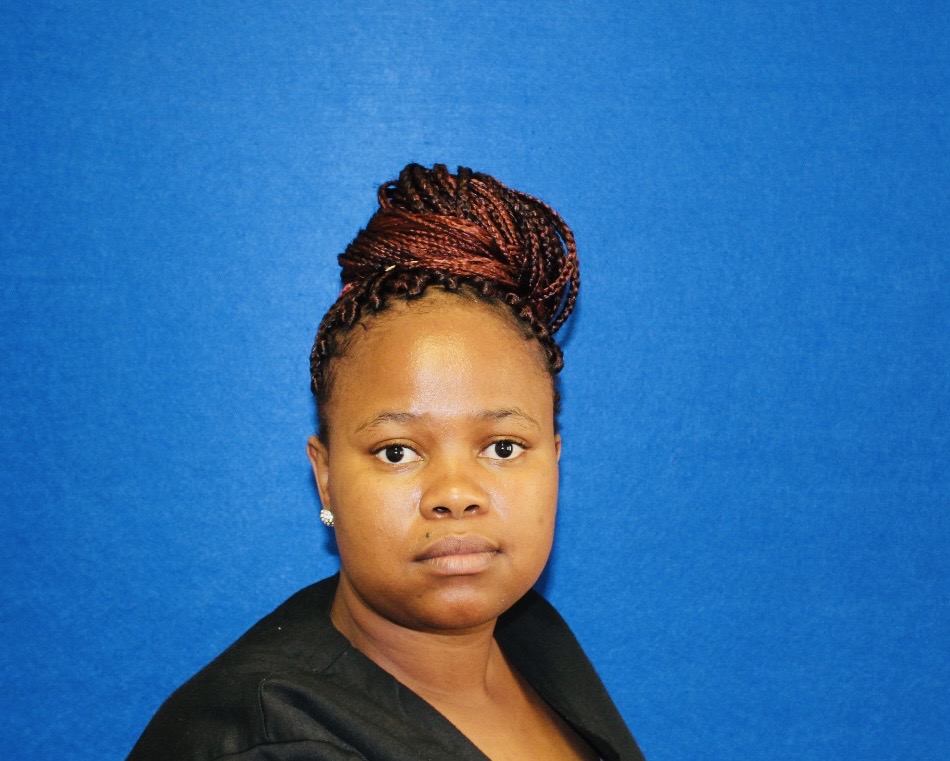 Dr Khuthala Mnika